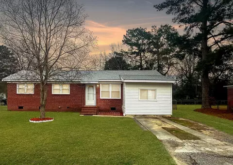 426 Clarine Dr, Goose Creek, SC 29445