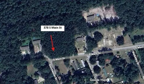 378 S Main St, Ridgeville, SC 29472