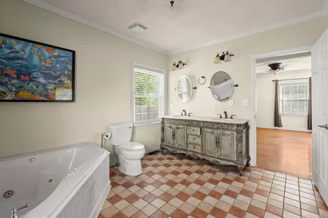 Bath - 417 Dennis Ave, Moncks Corner, SC 29461 photo 3 of 4