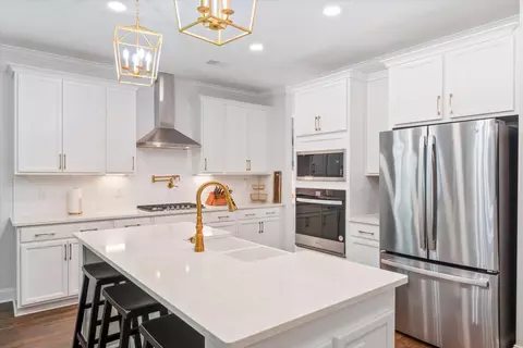 Kitchen - 428 Eagleview Dr, Moncks Corner, SC 29461 photo 2 of 3
