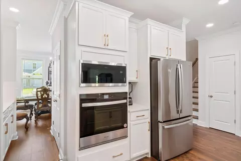 Entry Way - 428 Eagleview Dr, Moncks Corner, SC 29461 photo 4 of 9