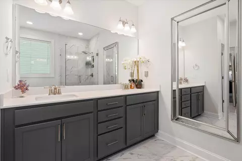 Bath - 428 Eagleview Dr, Moncks Corner, SC 29461 photo 1 of 6