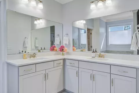 Bath - 421 Bowstring Dr, Huger, SC 29450 photo 2 of 4