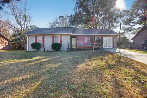 210 Kirksey Dr, Summerville, SC 29485