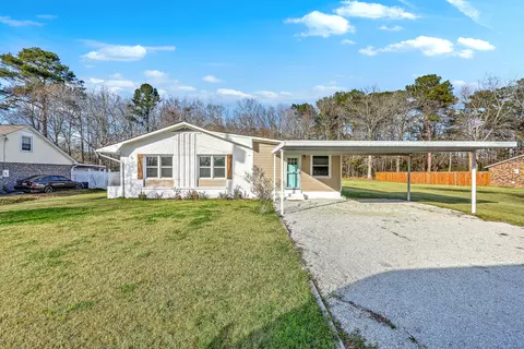 233 N Pandora Dr, Goose Creek, SC 29445