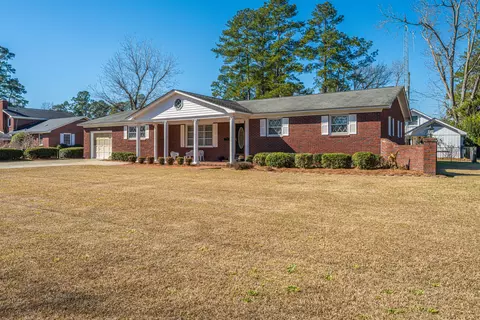 111 Weathers St, Saint George, SC 29477