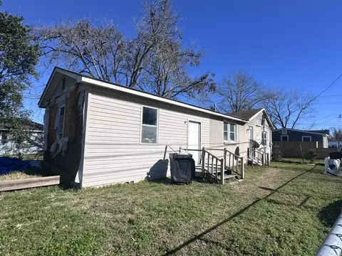 2858 Appleton Ave, North Charleston, SC 29405