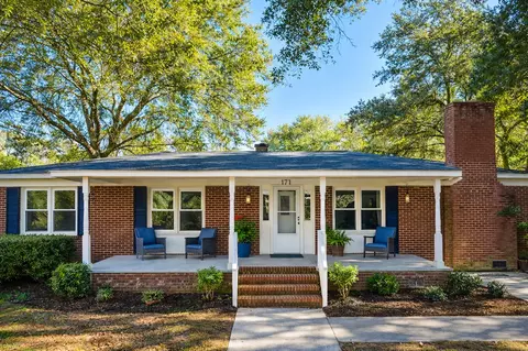 171 Parkwood Cir, Walterboro, SC 29488