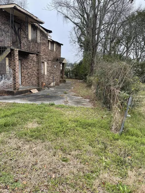 1865 E Montague Ave, North Charleston, SC 29405