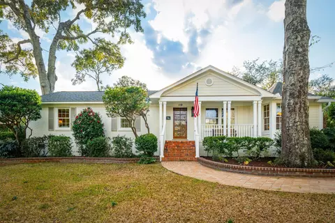 119 Freeman St, Mount Pleasant, SC 29464