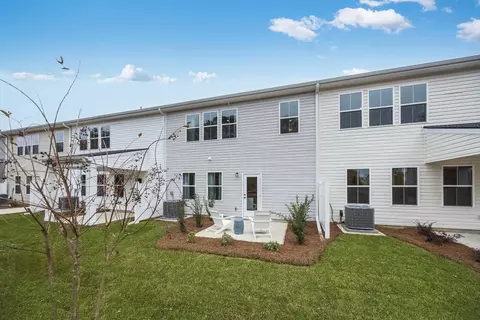 127 Blowing Leaf Ln, Summerville, SC 29483