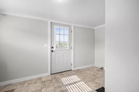 Entry Way - 2332 Cooper Store Rd, Moncks Corner, SC 29461 photo 2 of 2