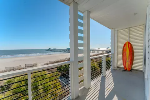 115 E Arctic Ave #2B, Folly Beach, SC 29439