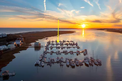 0 W 10th St #DOCK B-9, Folly Beach, SC 29439