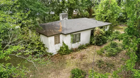 1071 Jenkins Rd, Charleston, SC 29407