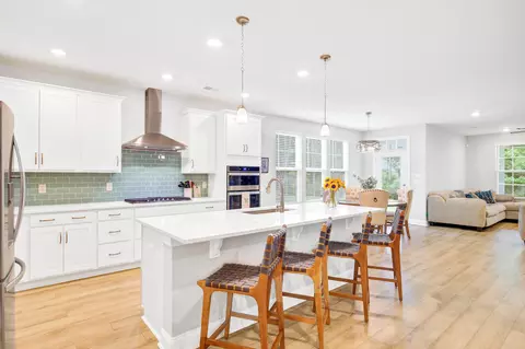 608 S Pointe Blvd, Summerville, SC 29483