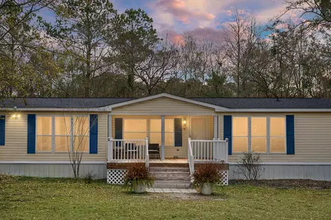 220 Albacore Rd, Bonneau, SC 29431