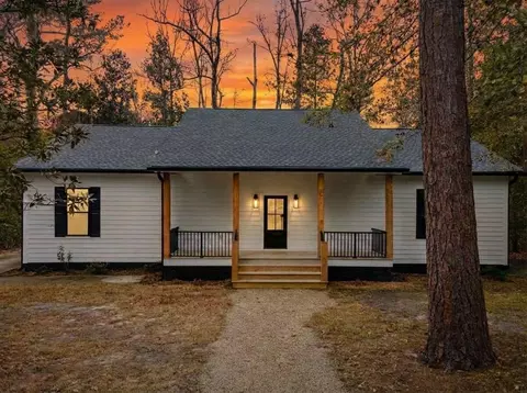 406 Center St, Walterboro, SC 29488