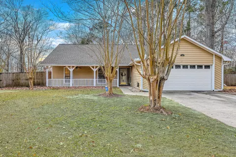 201 Sweetbriar Rd, Summerville, SC 29485