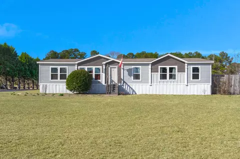 328 Rodeo Dr, Eutawville, SC 29048