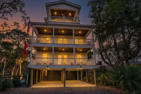 42 Battery Park Rd, Edisto Island, SC 29438