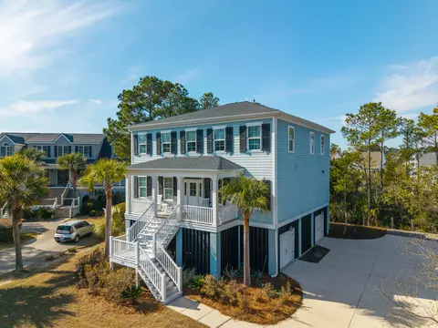 1851 Delacourt Ave, Mount Pleasant, SC 29466