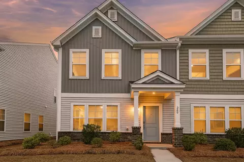 240 Godwit Dr, Summerville, SC 29486
