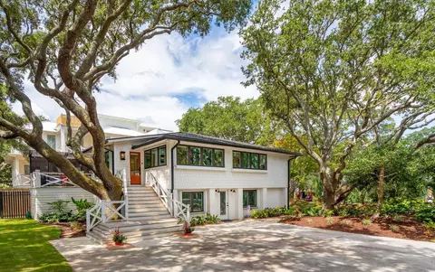 816 Palm Blvd, Isle Of Palms, SC 29451