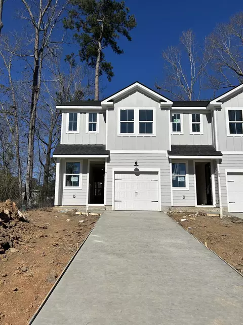 101 Berry Shoals Dr, Summerville, SC 29485