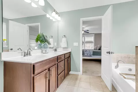 Entry Way - 405 Bear Tree Ct, Moncks Corner, SC 29461 photo 7 of 11