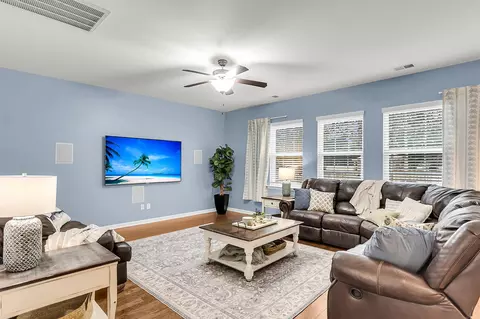 Living - 405 Bear Tree Ct, Moncks Corner, SC 29461 photo 2 of 2