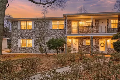 516 Arlington Dr #B8, Charleston, SC 29414