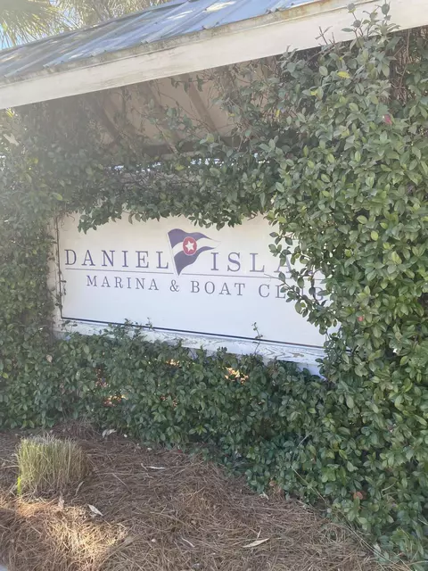 699 Marina Dr #Q12, Charleston, SC 29492