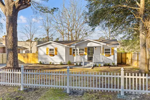 104 Atlantic St, Summerville, SC 29483