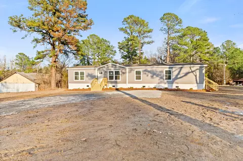 104 Gould Rd, Pineville, SC 29468
