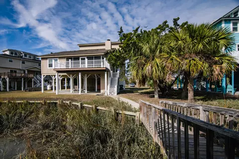 3603 Bay Point Dr, Edisto Island, SC 29438