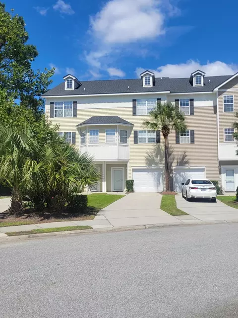 4527 Great Oak Dr, North Charleston, SC 29418