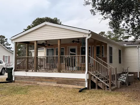 409 Chippendale Ln, Bonneau, SC 29431