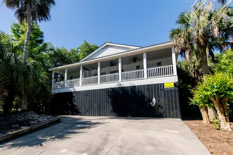 1520 Dorothy St, Edisto Island, SC 29438