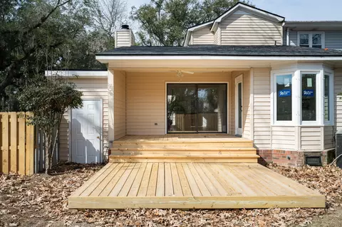 975 Harbor Oaks Dr, Charleston, SC 29412