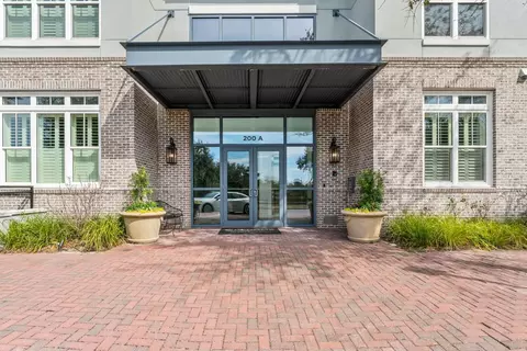 200 River Landing Dr #401A, Charleston, SC 29492