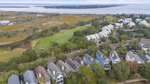 10 Commons Ct, Isle Of Palms, SC 29451