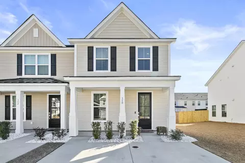 350 Green Fern Dr, Summerville, SC 29483