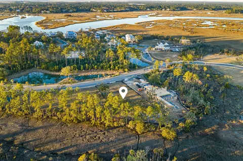1077 Ship Builder St, Daniel Island, SC 29492