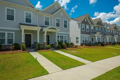 326 Surfbird Rd #388, Summerville, SC 29486