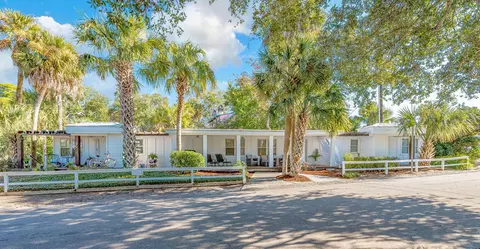 1 12th Ave, Isle Of Palms, SC 29451