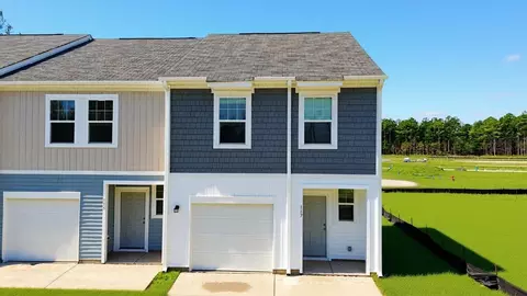 153 Cotton Leaf Blvd #54, Summerville, SC 29486