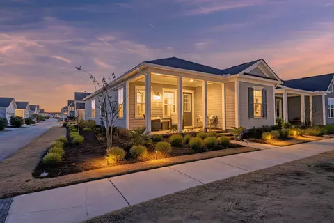 117 Crimson St, Summerville, SC 29486