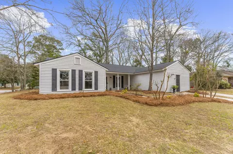 1690 Nantahala Blvd, Mount Pleasant, SC 29464