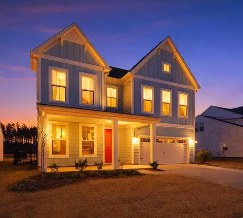 1008 Field Sparrow Dr, Ravenel, SC 29470